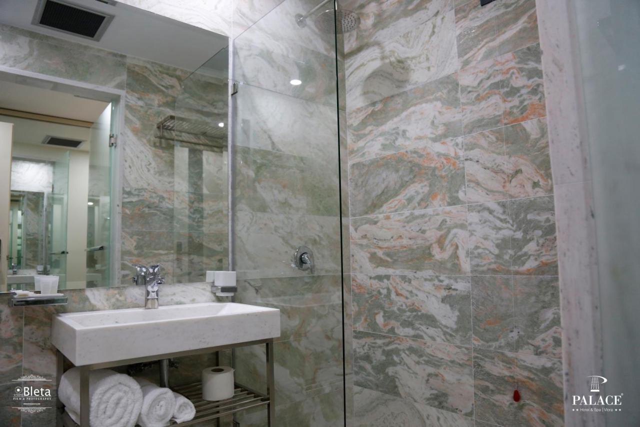 Hotel Palace Vlorë Екстериор снимка