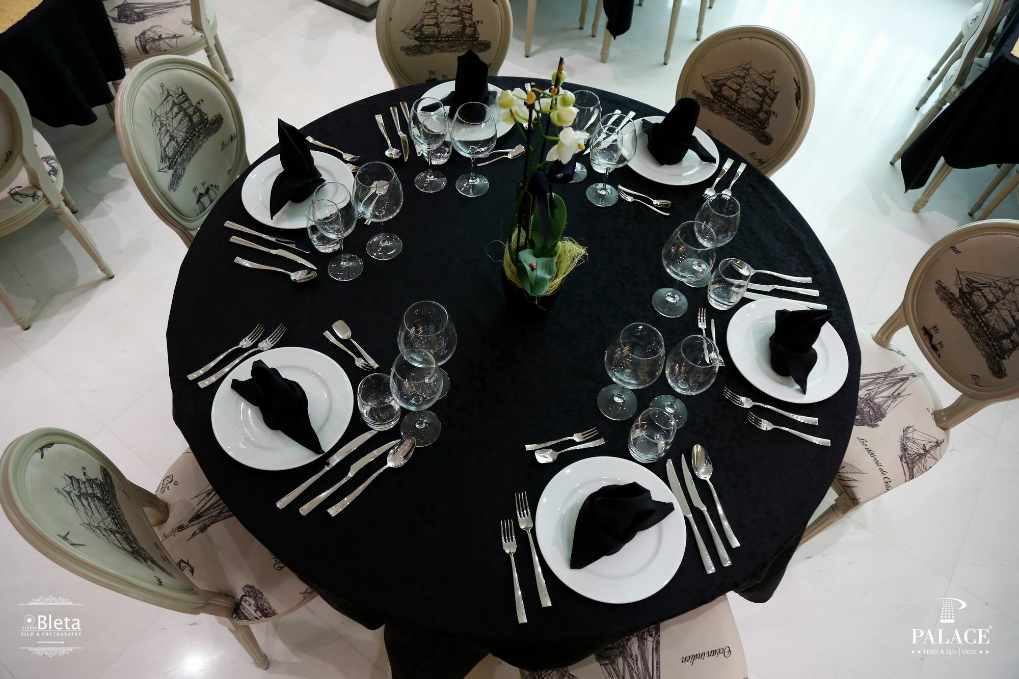 Hotel Palace Vlorë Екстериор снимка